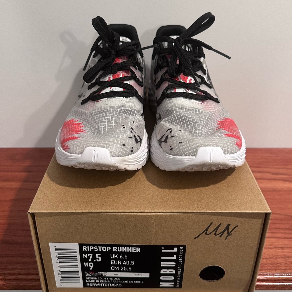 NOBULL Translucent Allday Ripstop Runner EUC - Picture 11 of 11